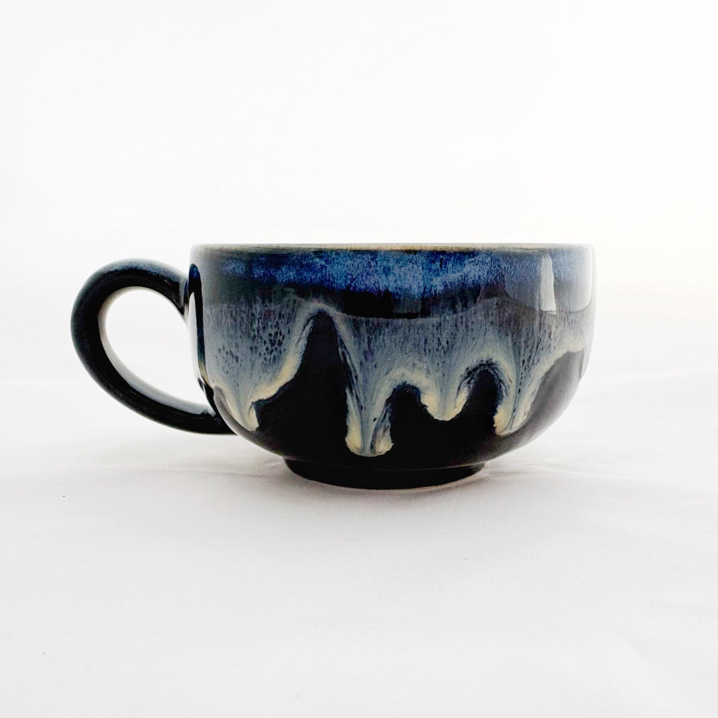 Bubbling Cauldron Mug | Black