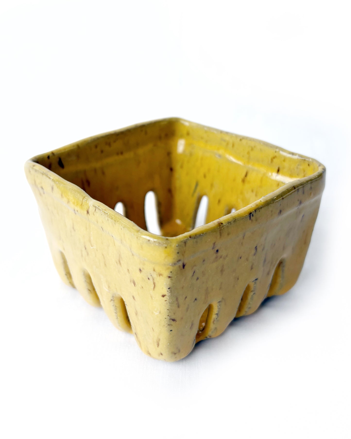 Speckled Berry Basket