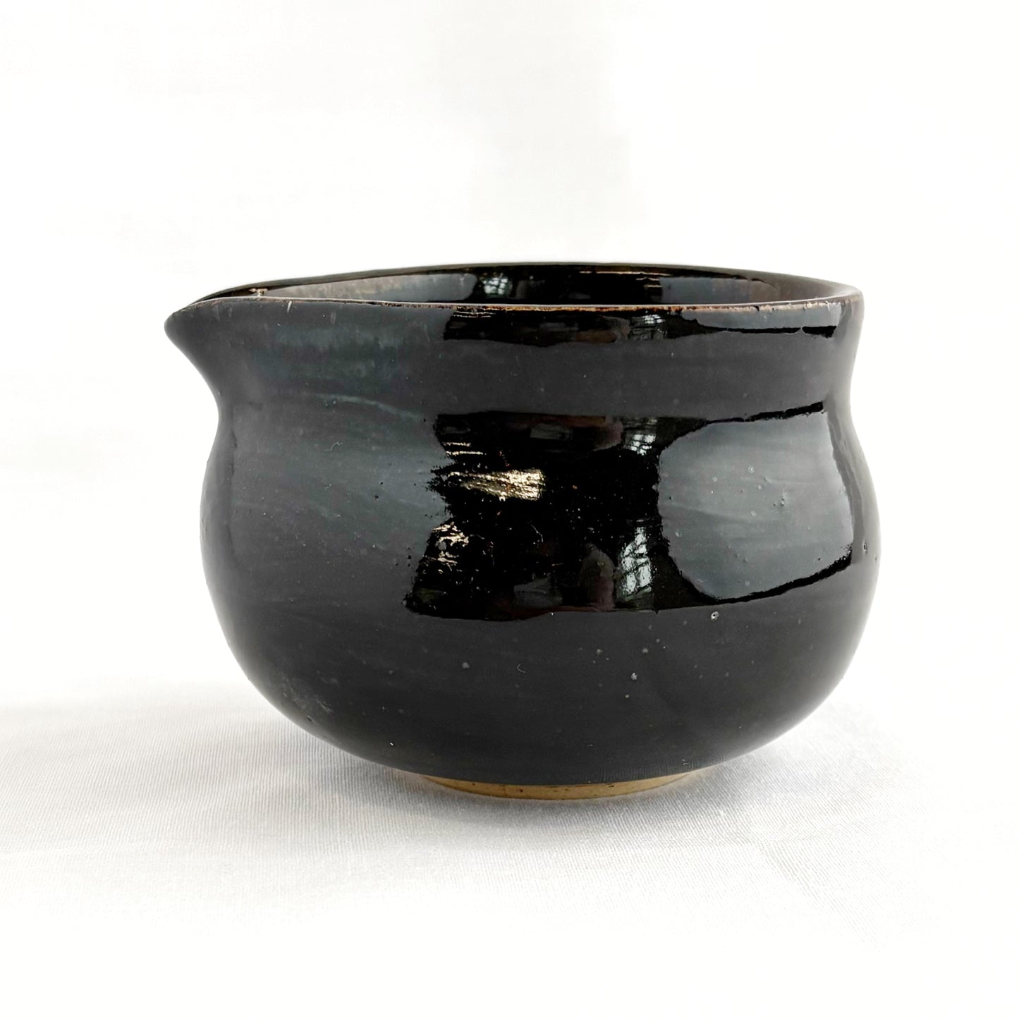 Black Aventurine Cauldron Spout