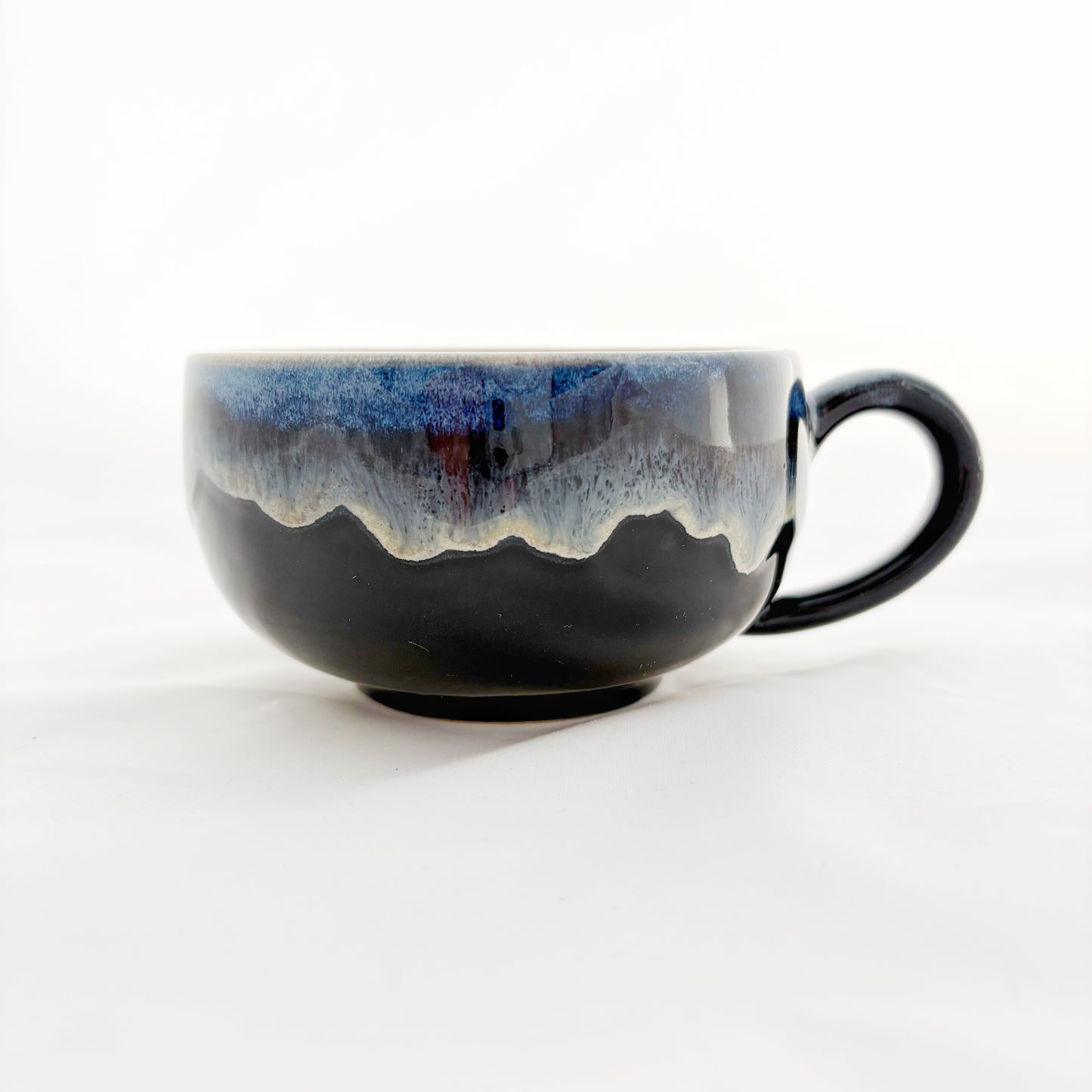 Bubbling Cauldron Mug | Black